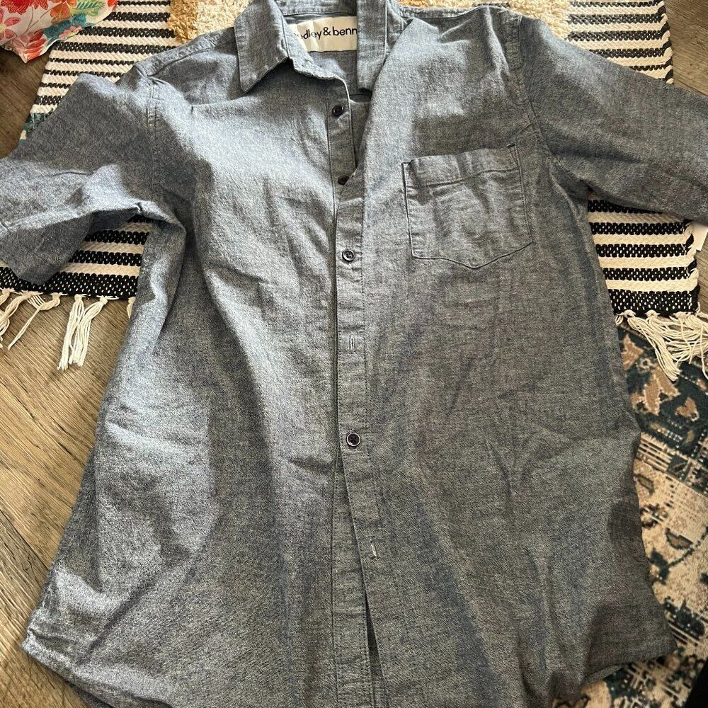 Hedley & Bennett‎ small blue button down